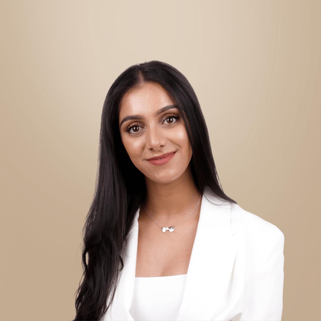 Dr Akansha Kumar